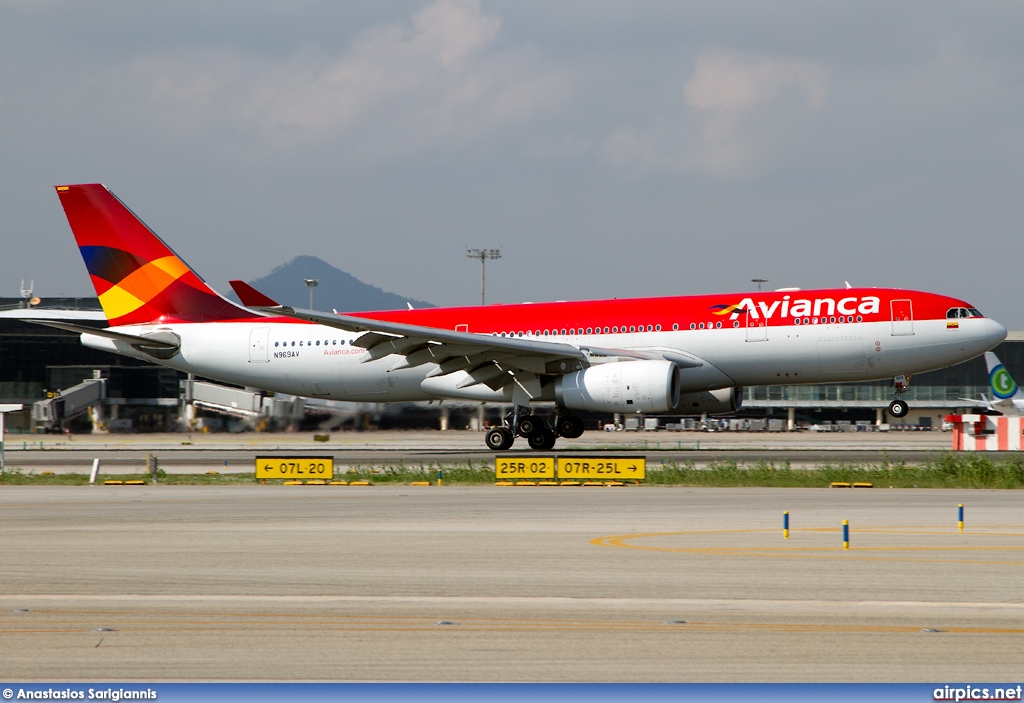 N969AV, Airbus A330-200, Avianca