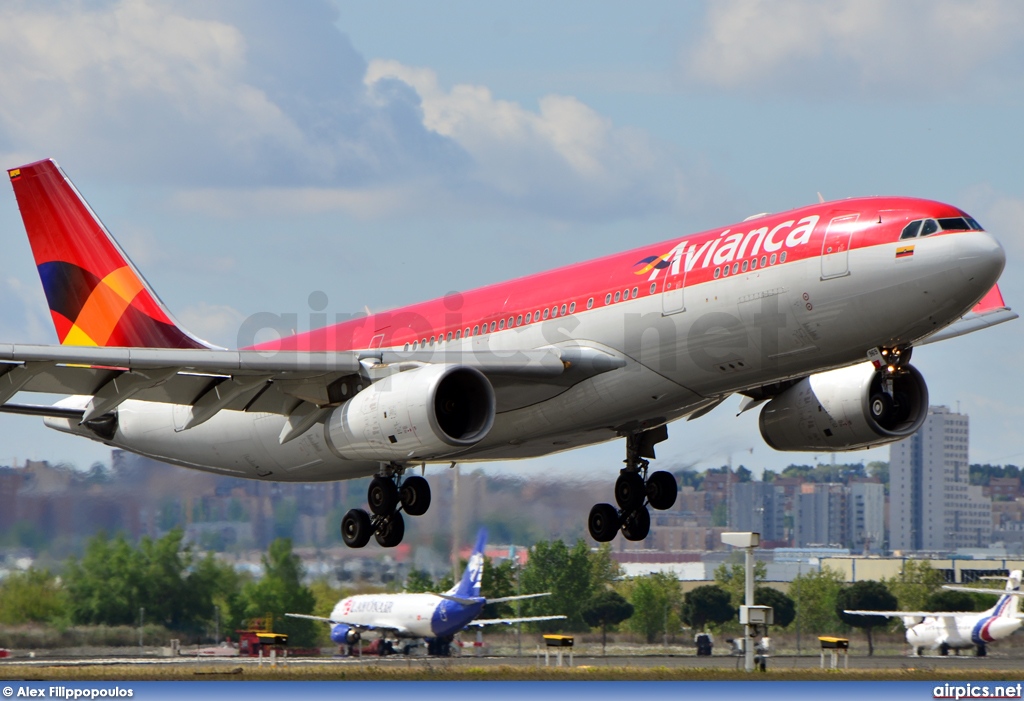 N969AV, Airbus A330-200, Avianca