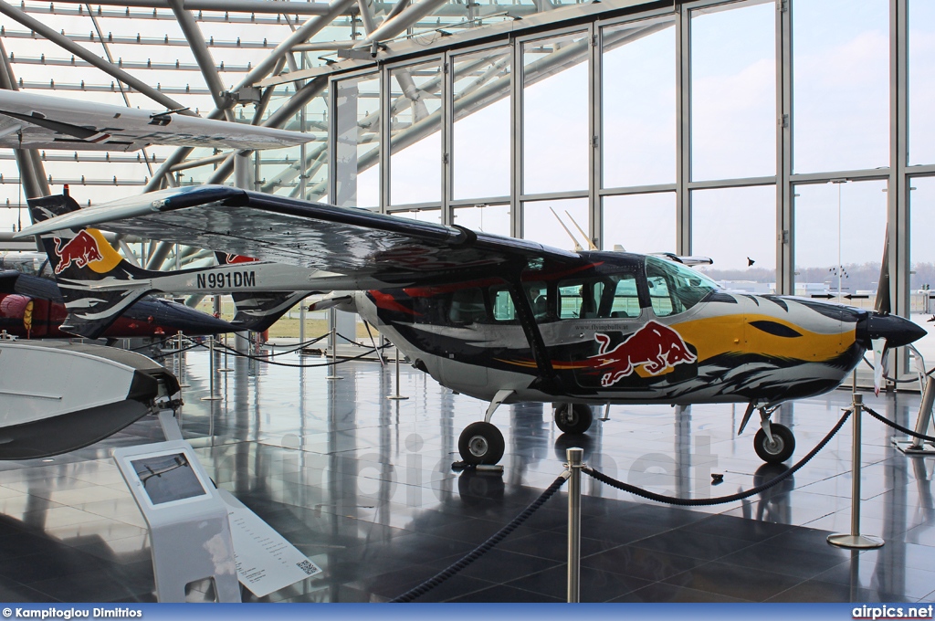 N991DM, Cessna 337D Super Skymaster, Flying Bulls