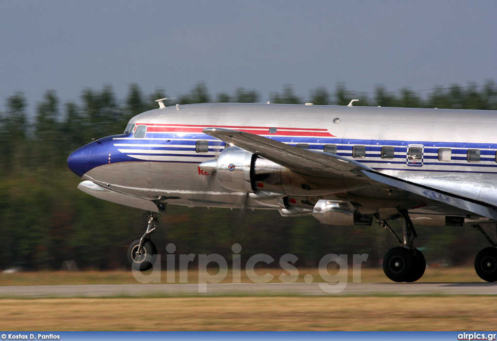 N996DM, Douglas DC-6-B, Flying Bulls