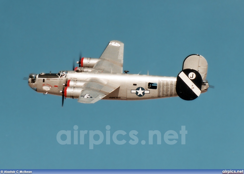 NX224J, Consolidated Aircraft B-24J Liberator, Untitled