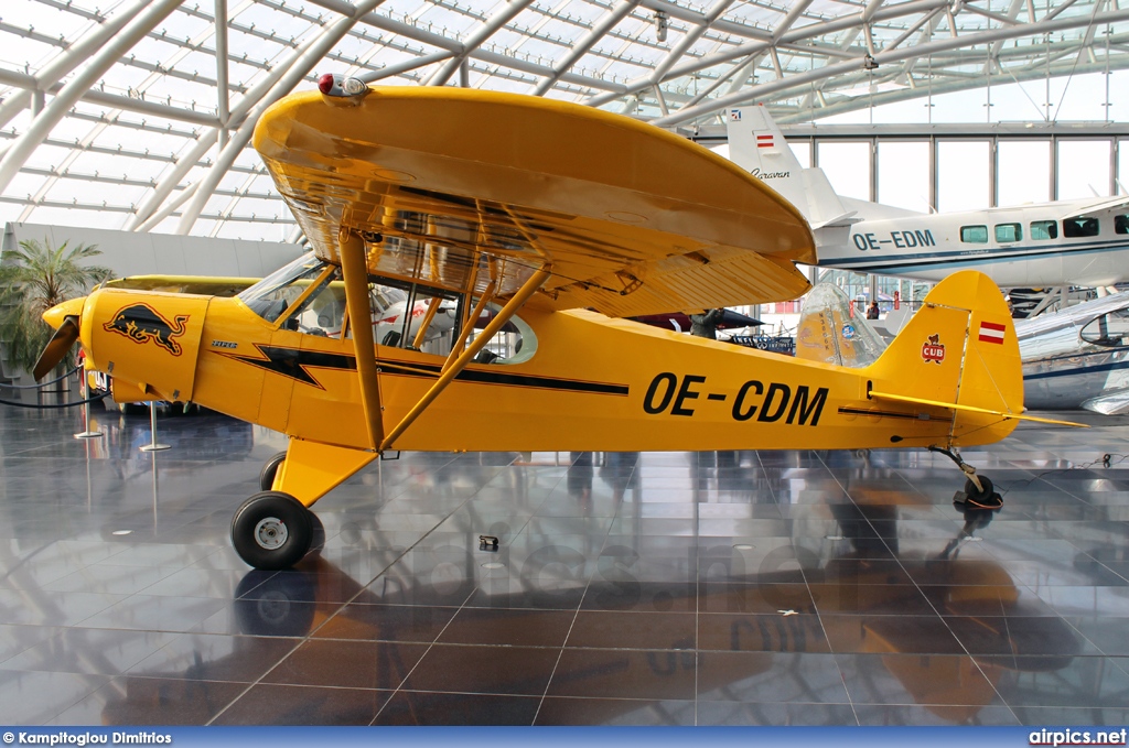 OE-CDM, Piper PA-18 150 Super Cub, Flying Bulls