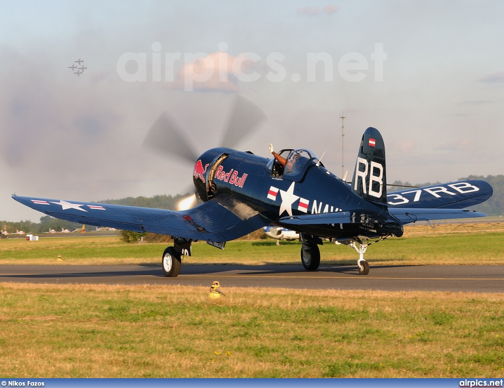 OE-EAS, Vought F4U-4 Corsair, Flying Bulls