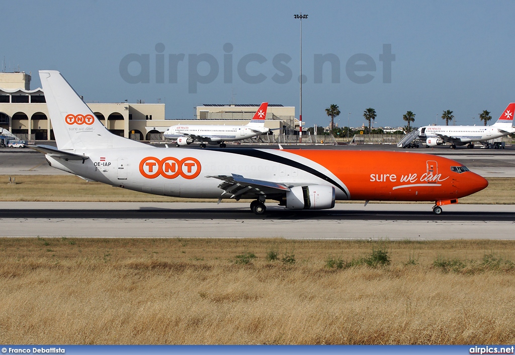 OE-IAP, Boeing 737-400SF, TNT Airways