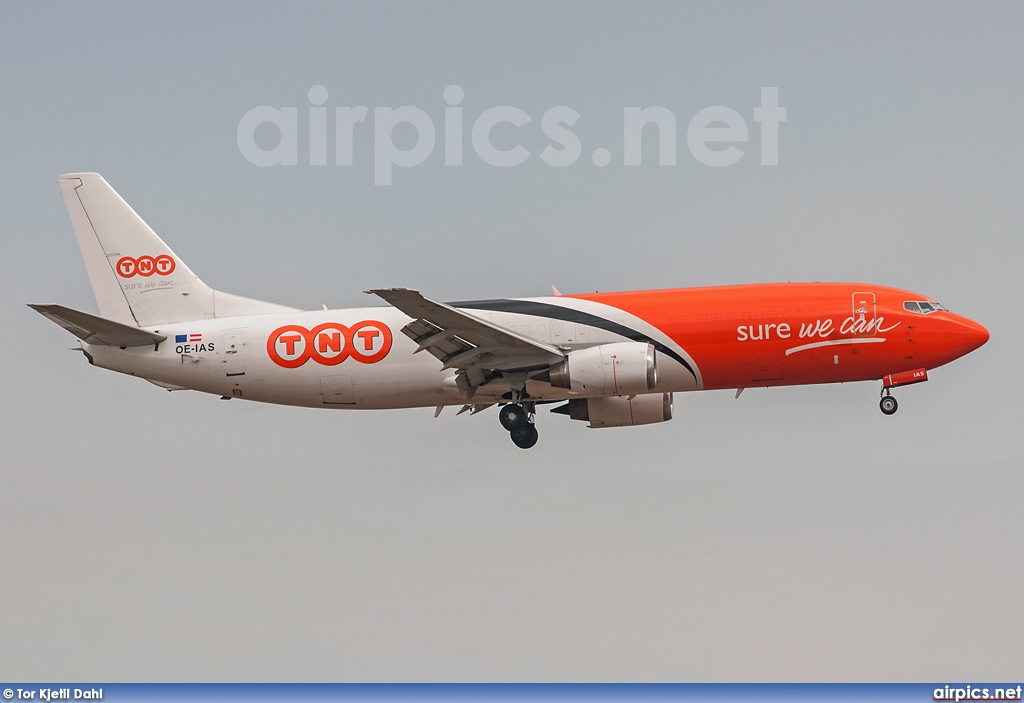 OE-IAS, Boeing 737-400SF, TNT Airways