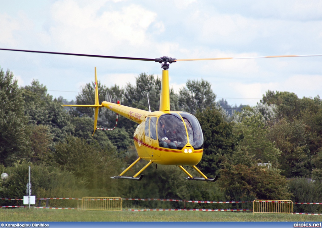 OE-KWK, Robinson R44, Private