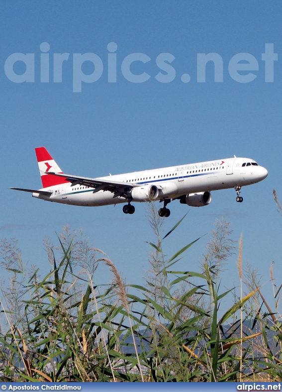 OE-LBB, Airbus A321-100, Austrian