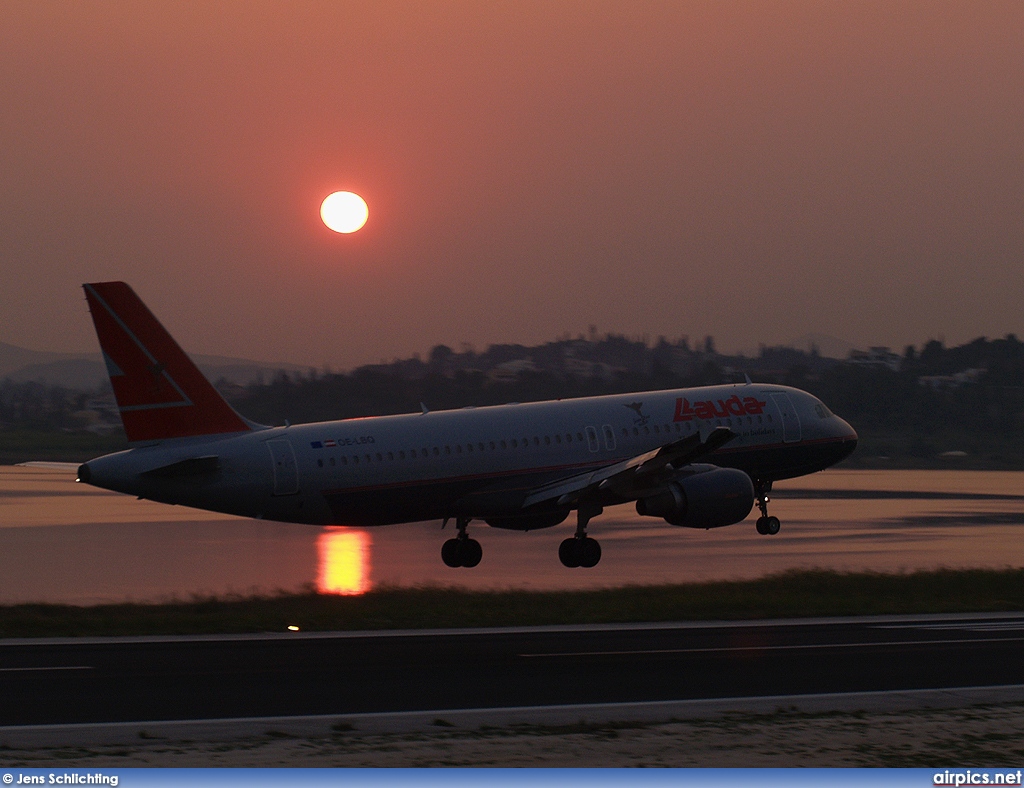 OE-LBQ, Airbus A320-200, Austrian