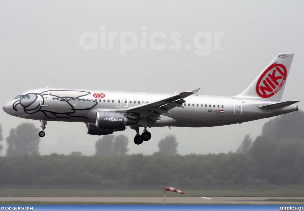 OE-LEB, Airbus A320-200, Niki