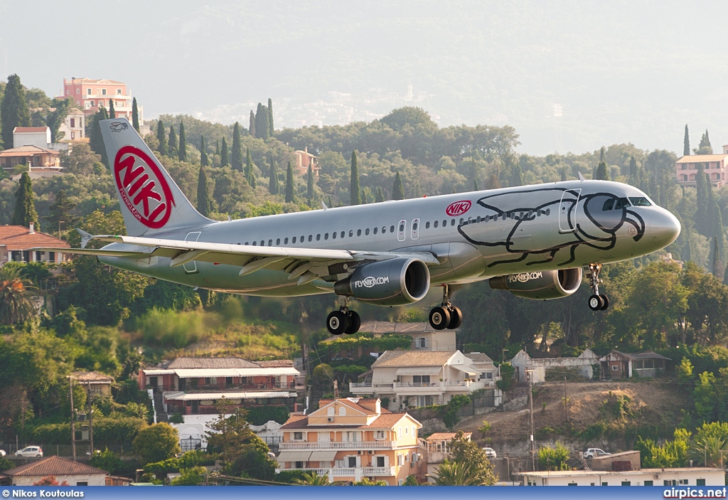 OE-LEB, Airbus A320-200, Niki