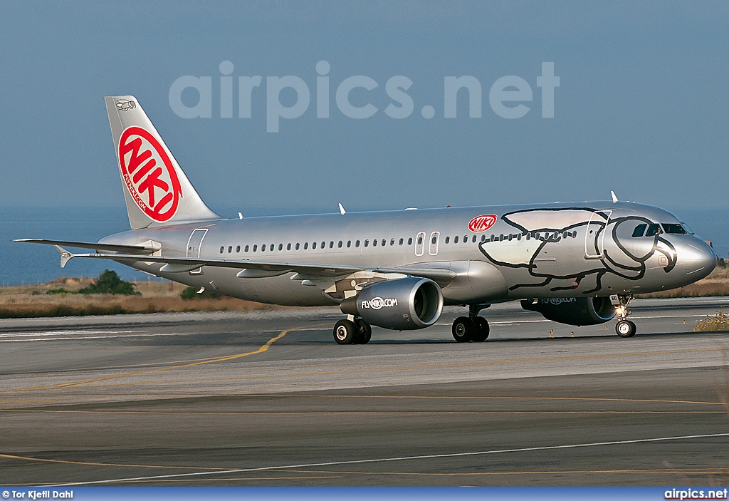 OE-LEC, Airbus A320-200, Niki