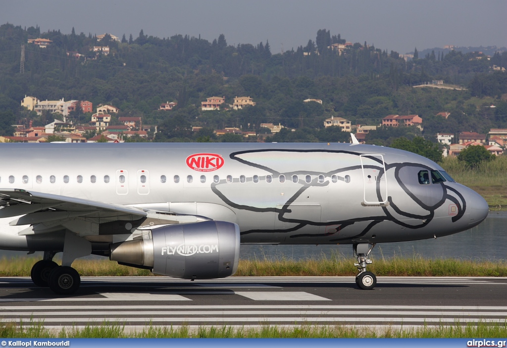 OE-LEE, Airbus A320-200, Niki