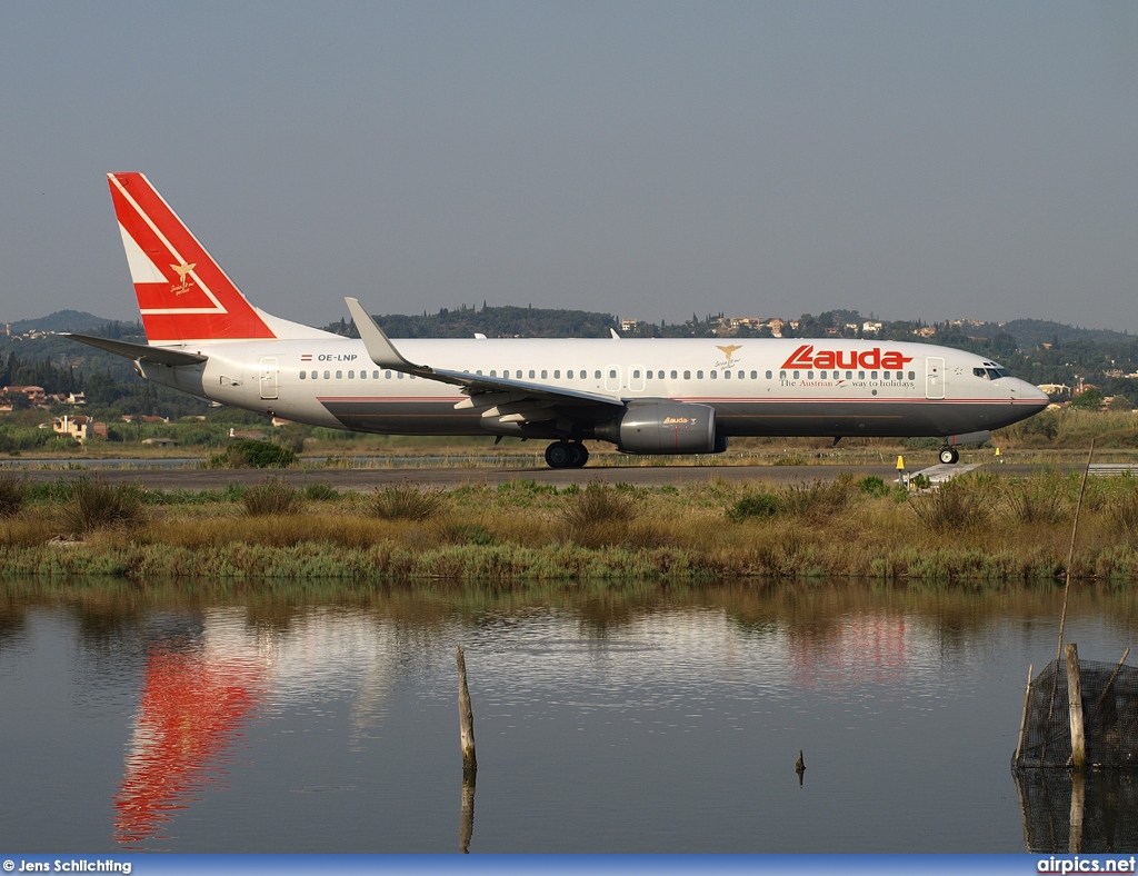 OE-LNP, Boeing 737-800, Lauda Air