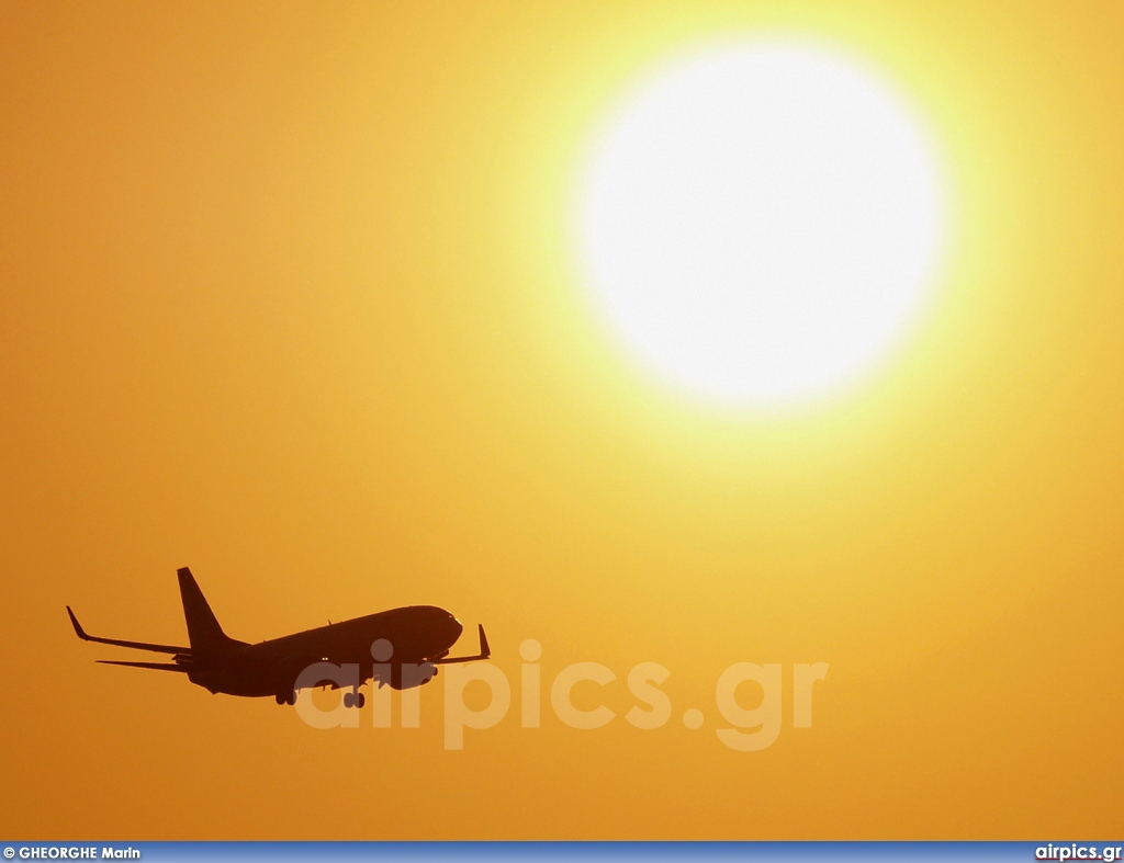 OE-LNR, Boeing 737-800, Austrian