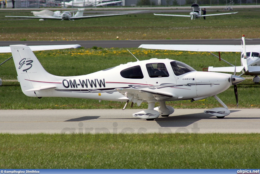 OE-WWW, Cirrus SR22-GTS G3, Private