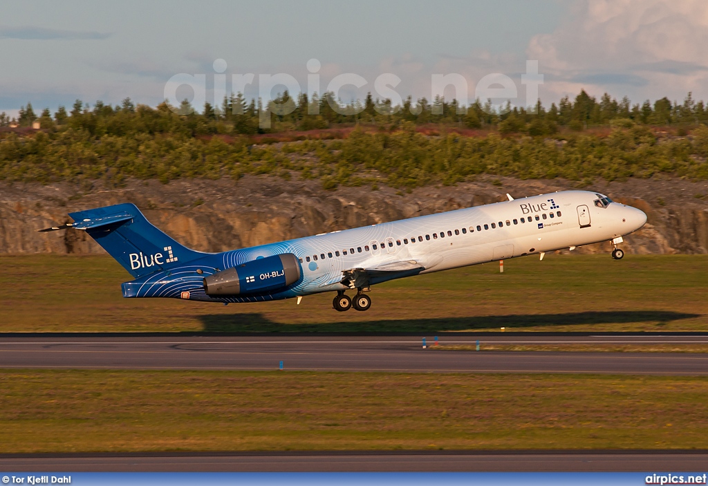 OH-BLJ, Boeing 717-200, Blue1