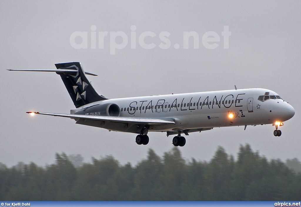 OH-BLN, Boeing 717-200, Blue1