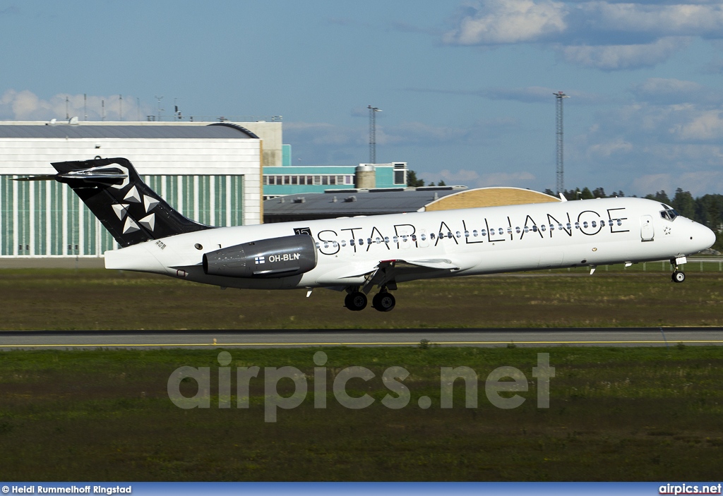 OH-BLN, Boeing 717-200, Blue1