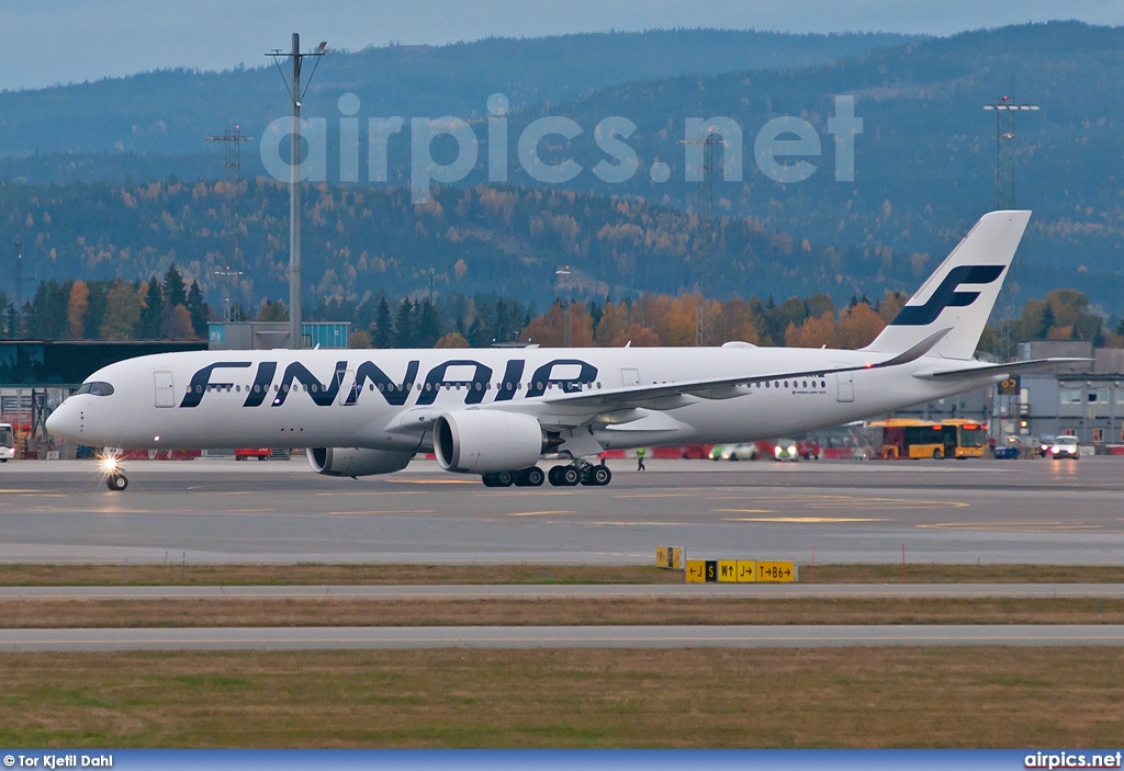 OH-LWA, Airbus A350-900, Finnair