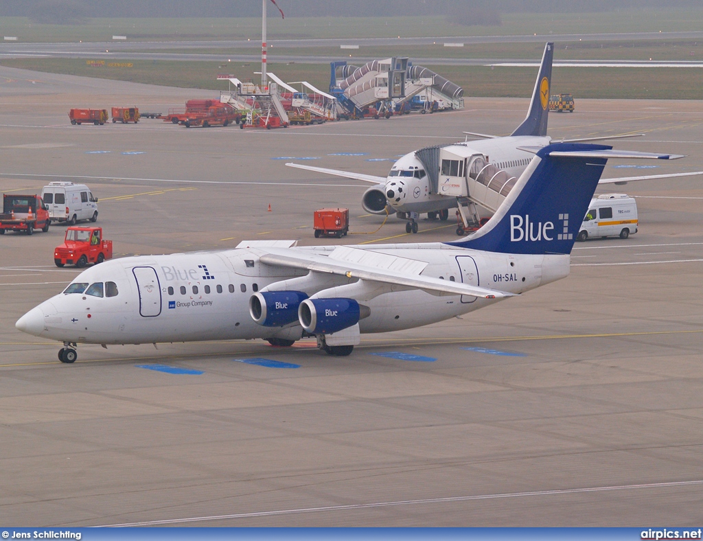 OH-SAL, British Aerospace Avro RJ85, Blue1