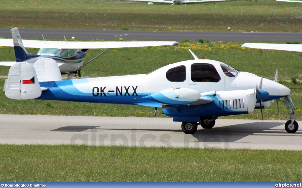 OK-NXX, Let L-200D Morava, Private