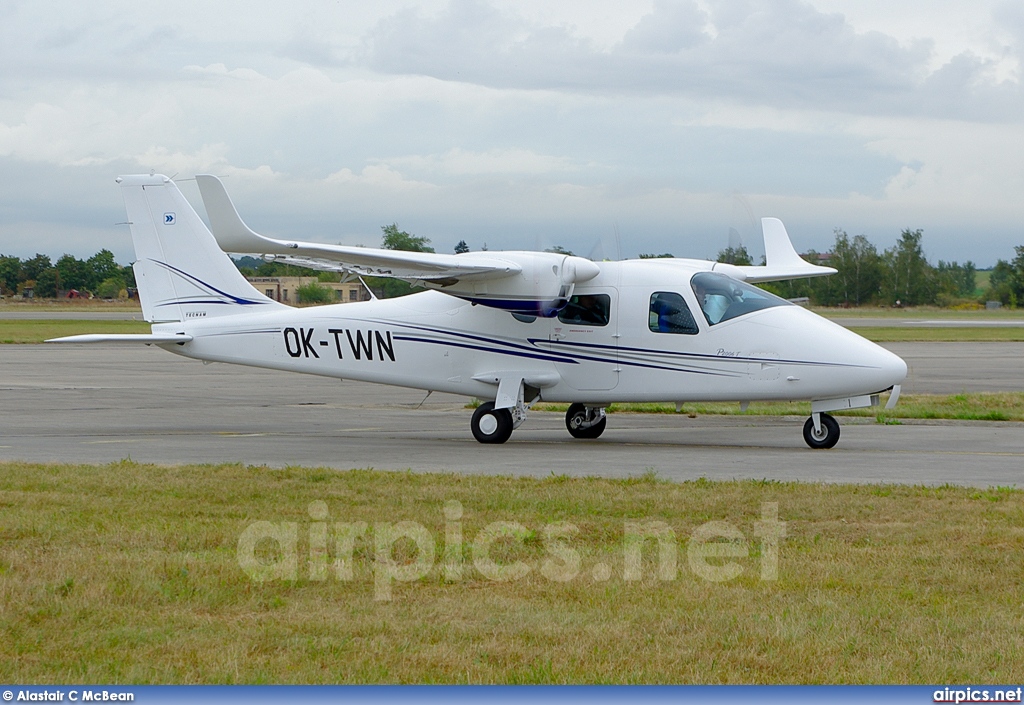 OK-TWN, Tecnam P2006T, UNILEASING a.s.