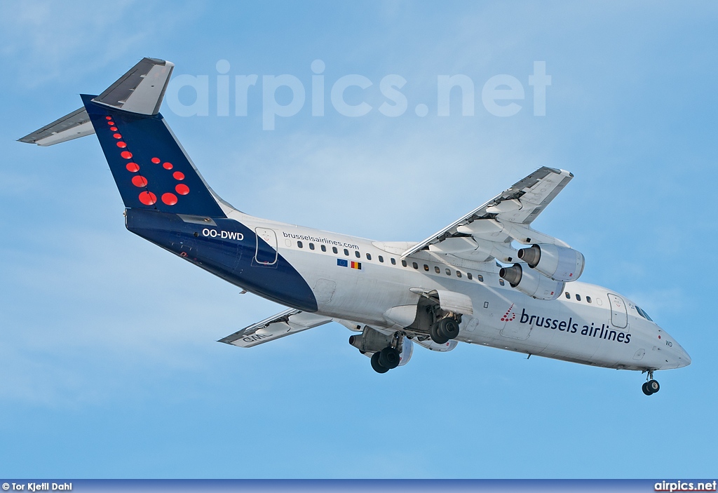 OO-DWD, British Aerospace Avro RJ100, Brussels Airlines