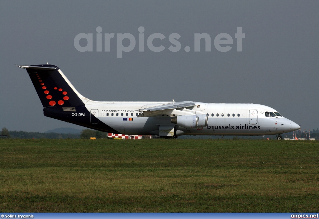 OO-DWI, British Aerospace Avro RJ100, Brussels Airlines