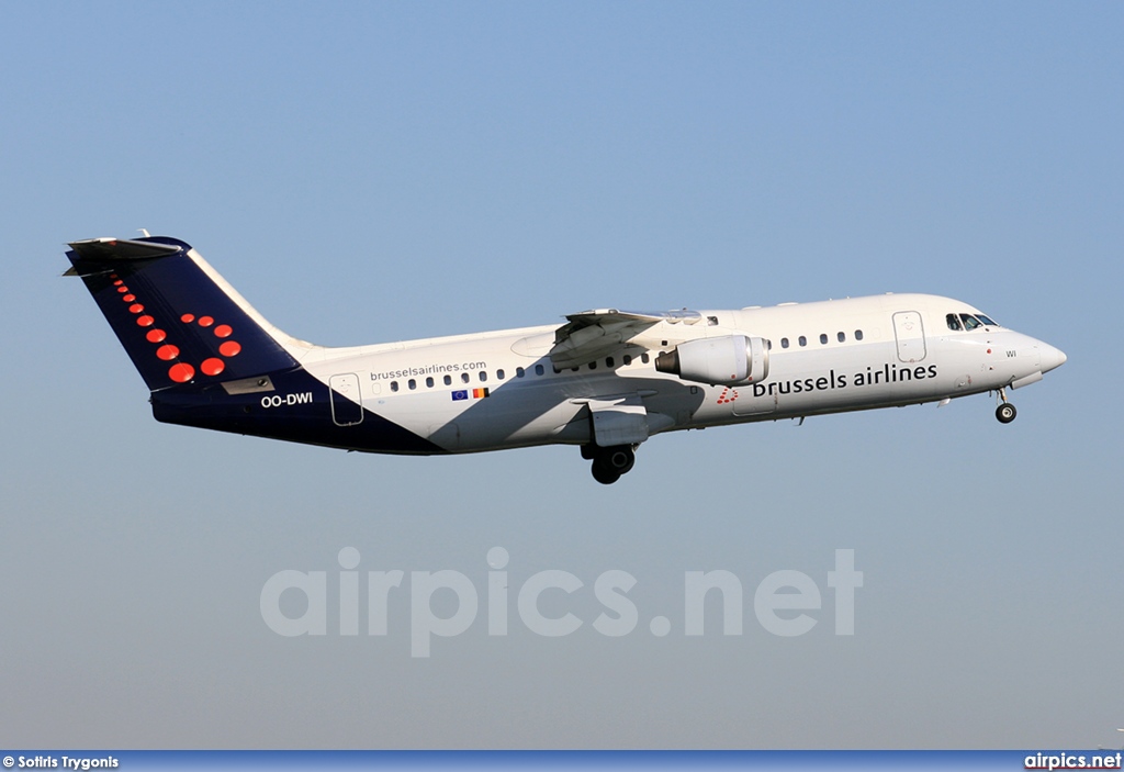 OO-DWI, British Aerospace Avro RJ100, Brussels Airlines