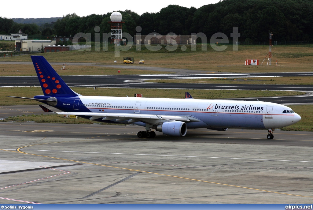 OO-SFM, Airbus A330-300, Brussels Airlines