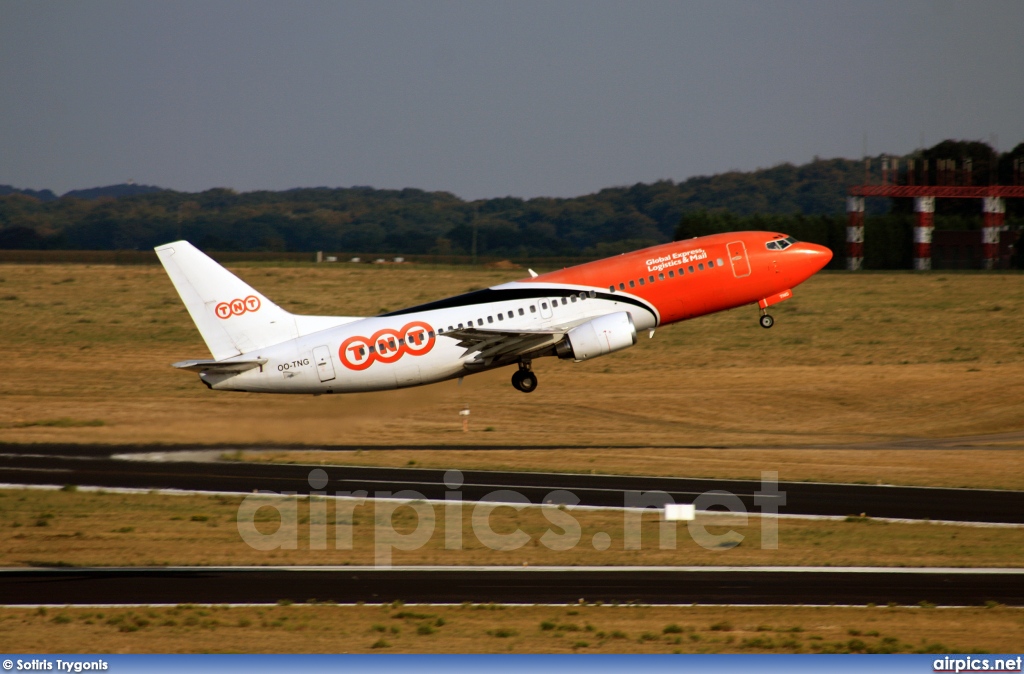 OO-TNG, Boeing 737-300, TNT Airways