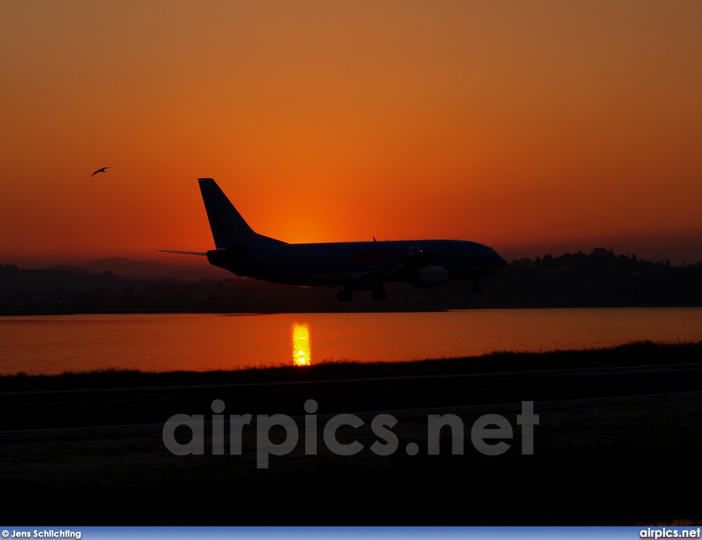 OO-TUA, Boeing 737-400, Jetairfly