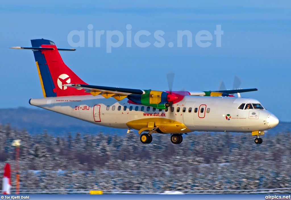 OY-JRJ, ATR 42-320, Danish Air Transport
