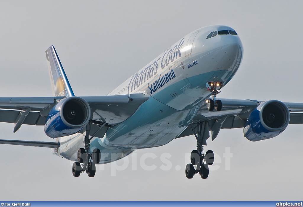 OY-VKF, Airbus A330-200, Thomas Cook Airlines Scandinavia