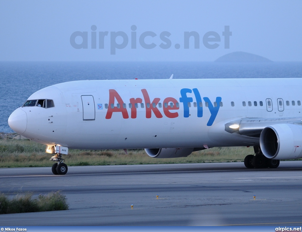 PH-AHX, Boeing 767-300ER, Arkefly