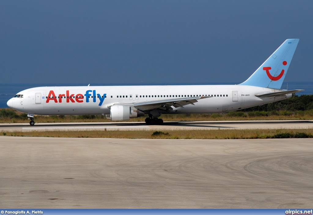 PH-AHY, Boeing 767-300ER, Arkefly