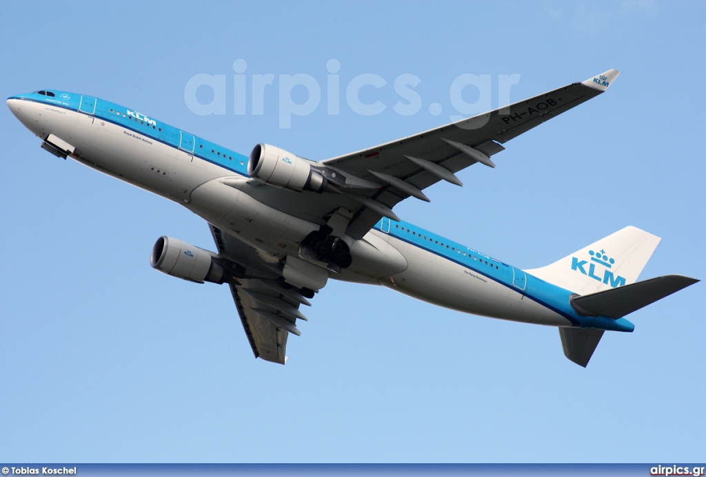 PH-AOB, Airbus A330-200, KLM Royal Dutch Airlines