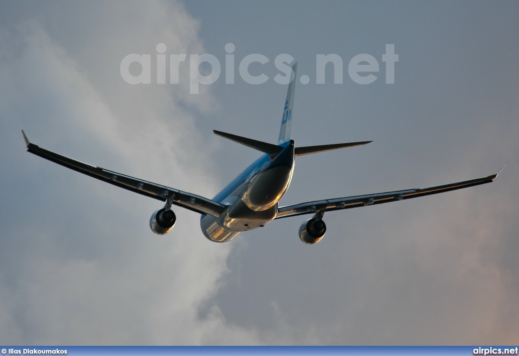 PH-AOD, Airbus A330-200, KLM Royal Dutch Airlines