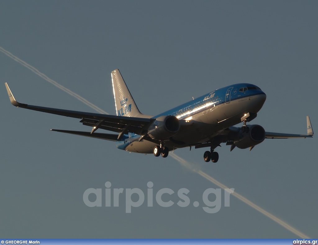 PH-BGK, Boeing 737-700, KLM Royal Dutch Airlines