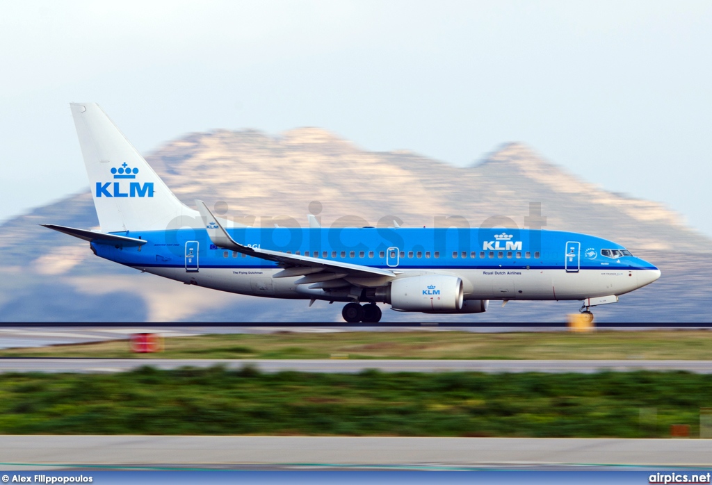 PH-BGL, Boeing 737-700, KLM Royal Dutch Airlines