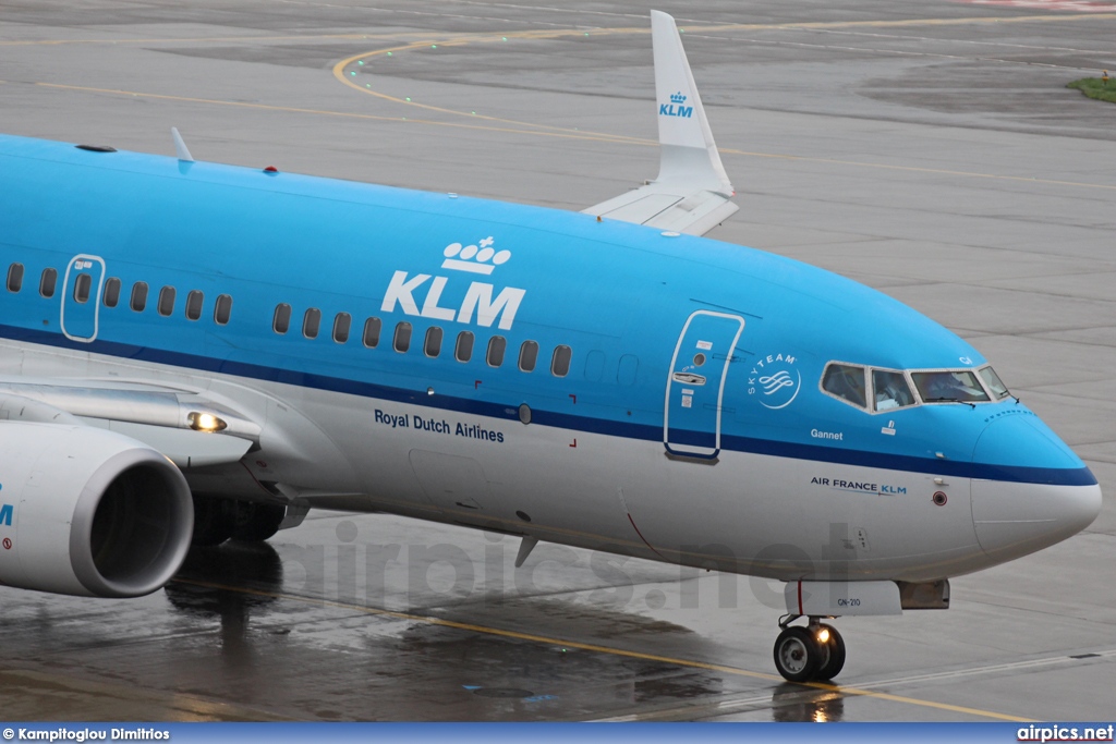 PH-BGN, Boeing 737-700, KLM Royal Dutch Airlines