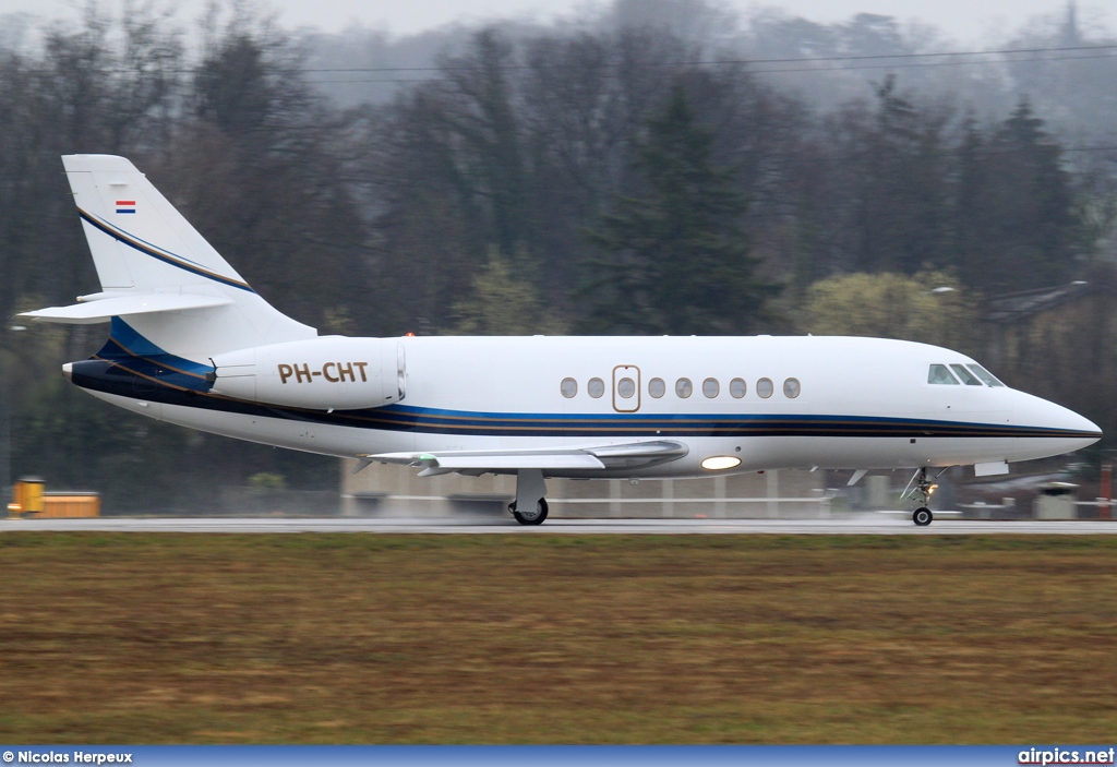 PH-CHT, Dassault Falcon-2000EX, Untitled