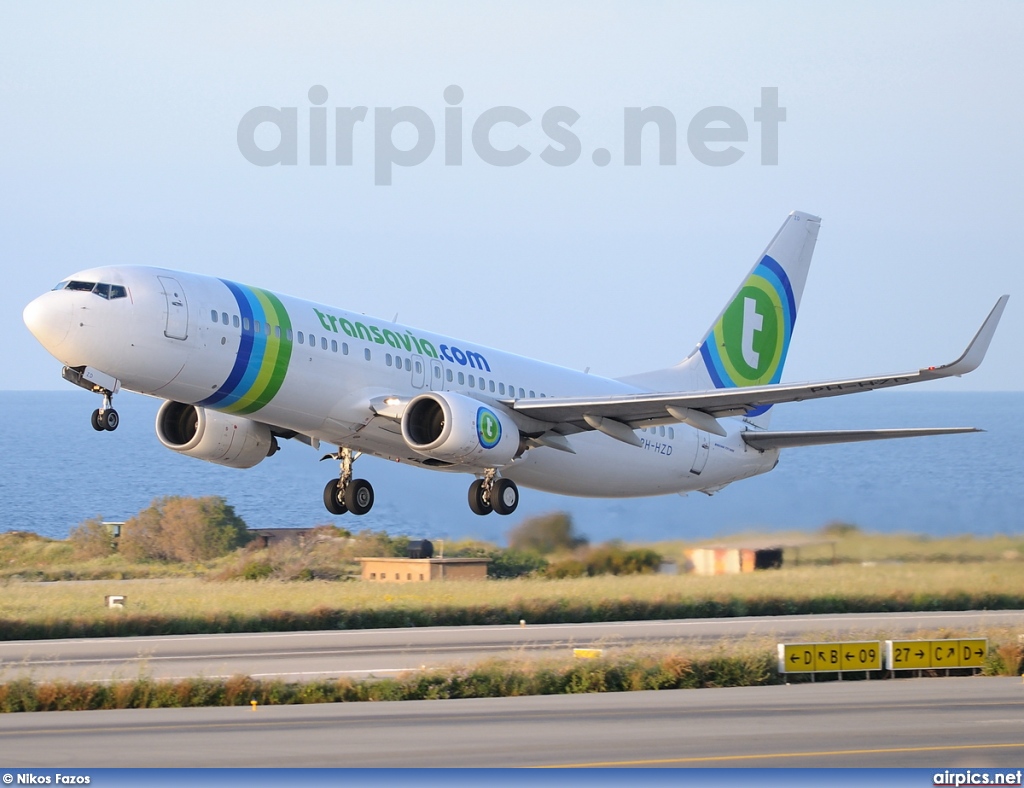 PH-HZD, Boeing 737-800, Transavia