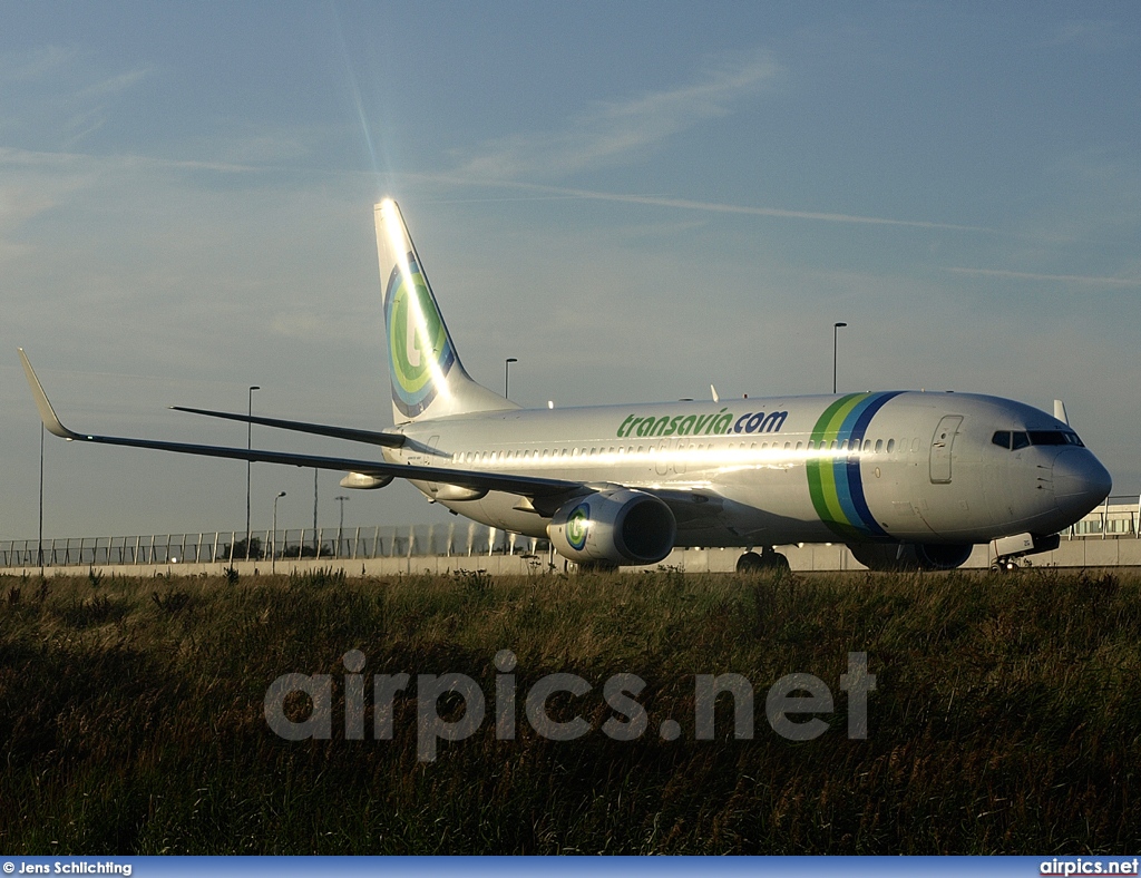 PH-HZG, Boeing 737-800, Transavia