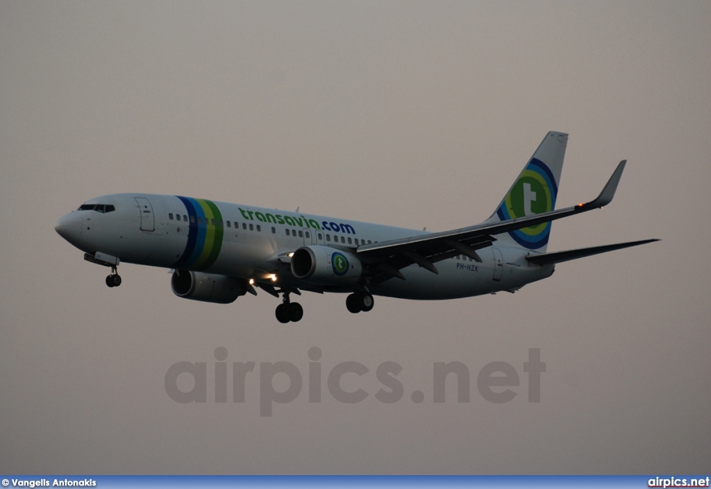 PH-HZK, Boeing 737-800, Transavia