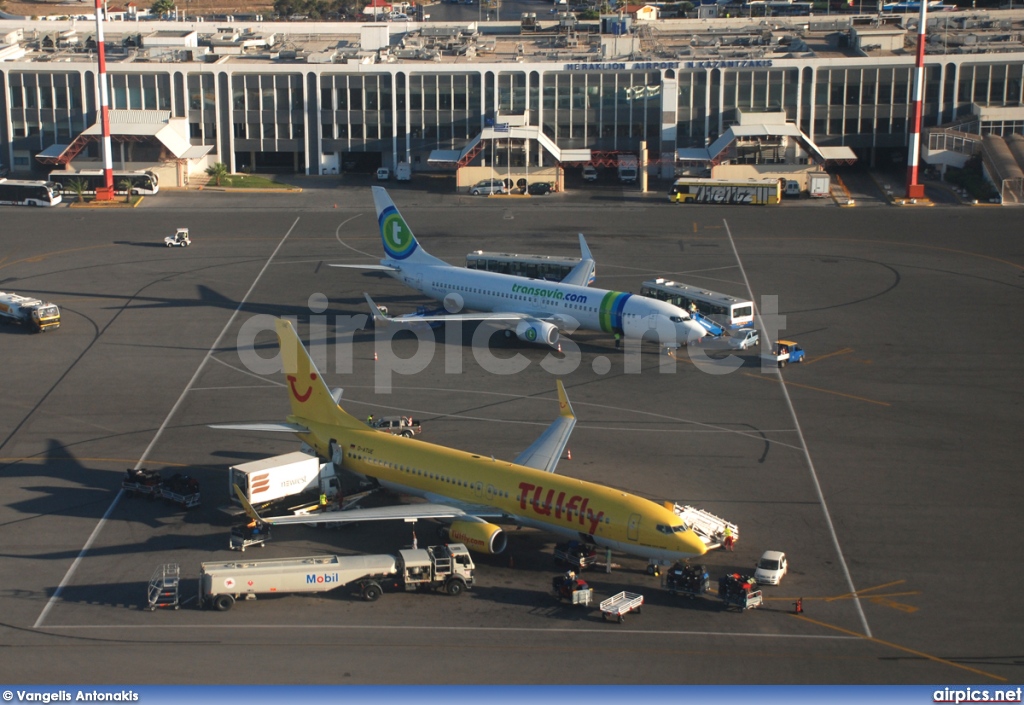 PH-HZO, Boeing 737-800, Transavia