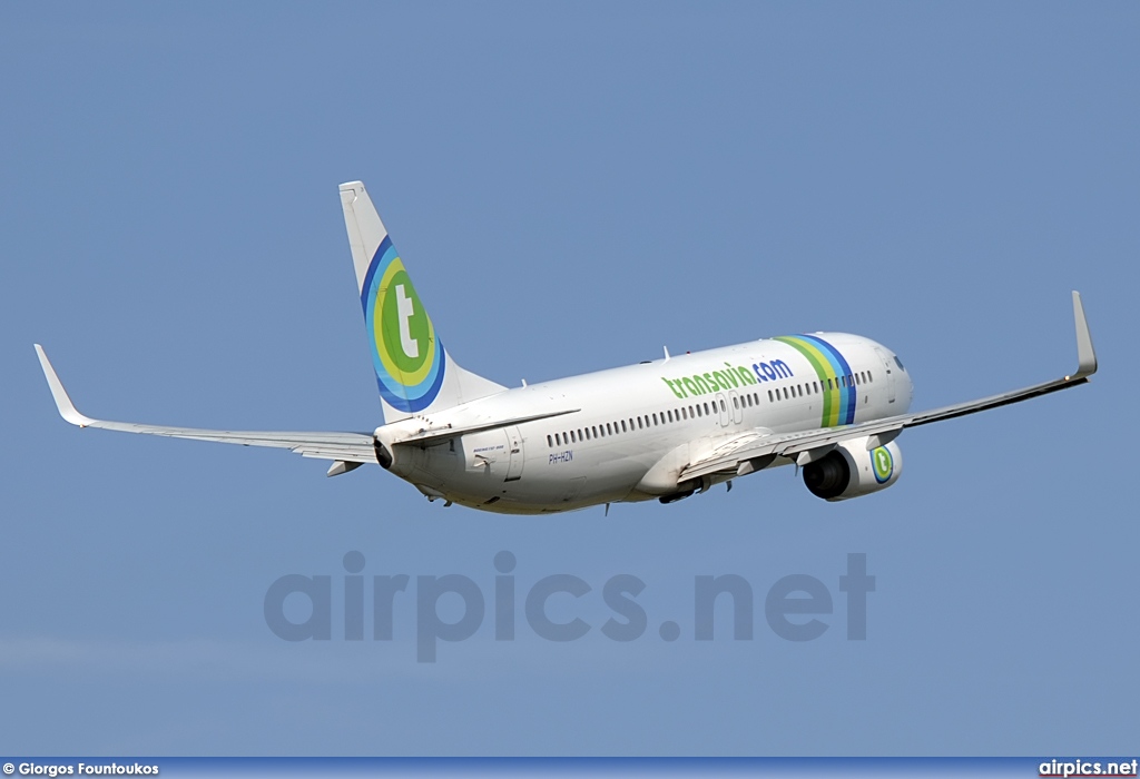 PH-HZV, Boeing 737-800, Transavia