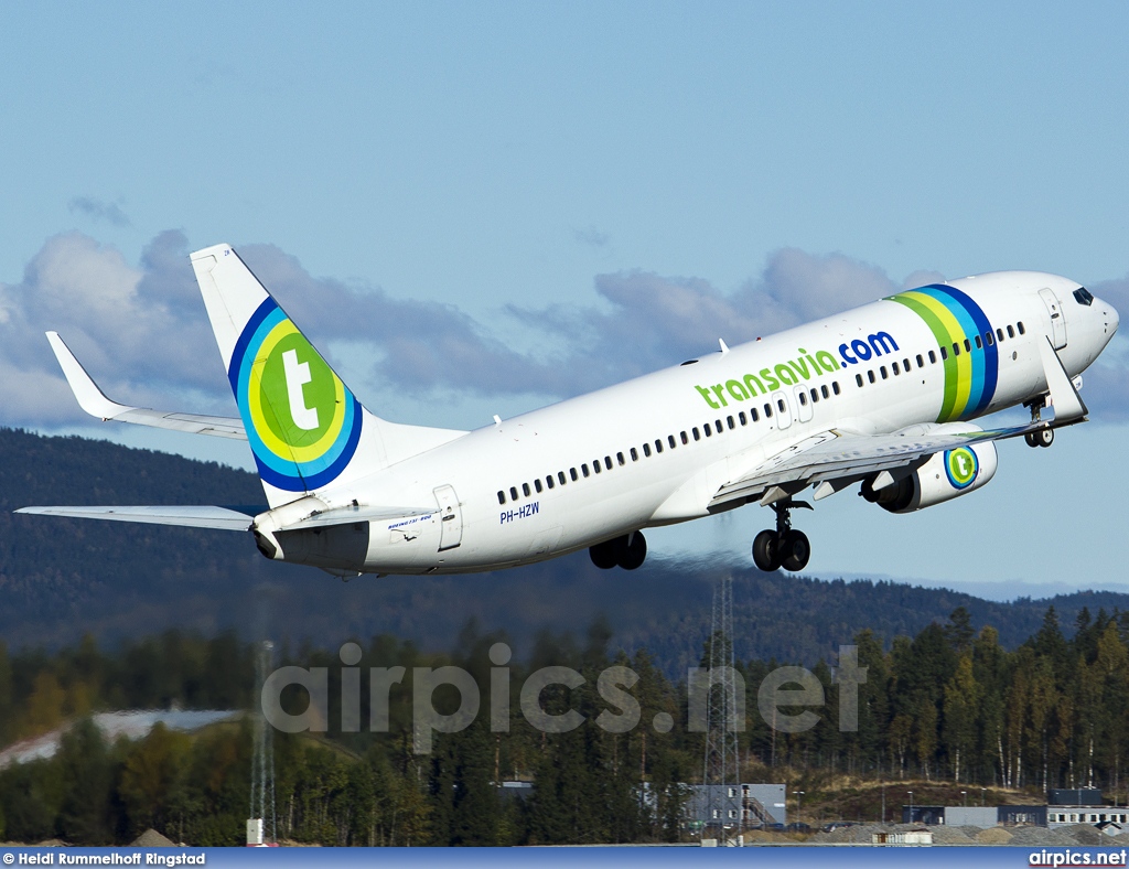 PH-HZW, Boeing 737-800, Transavia