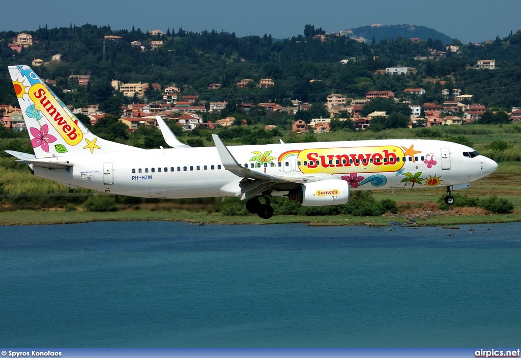 PH-HZW, Boeing 737-800, Transavia