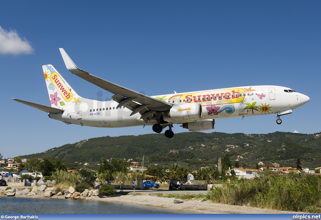 PH-HZW, Boeing 737-800, Transavia